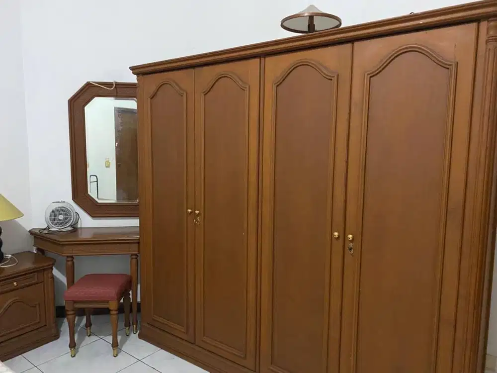 Meja Rias Kayu Solid Klasik + Cermin | Furnitur Lawas Tebal