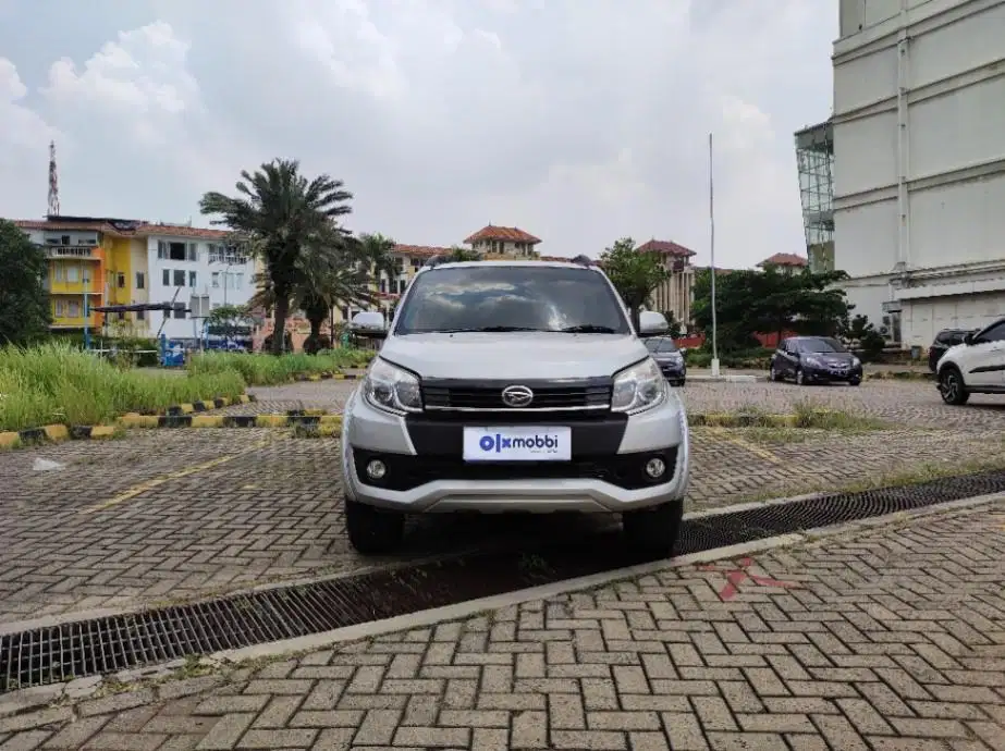 TDP 7,JT Daihatsu Terios 1.5 R Bensin-MT Silver 2016