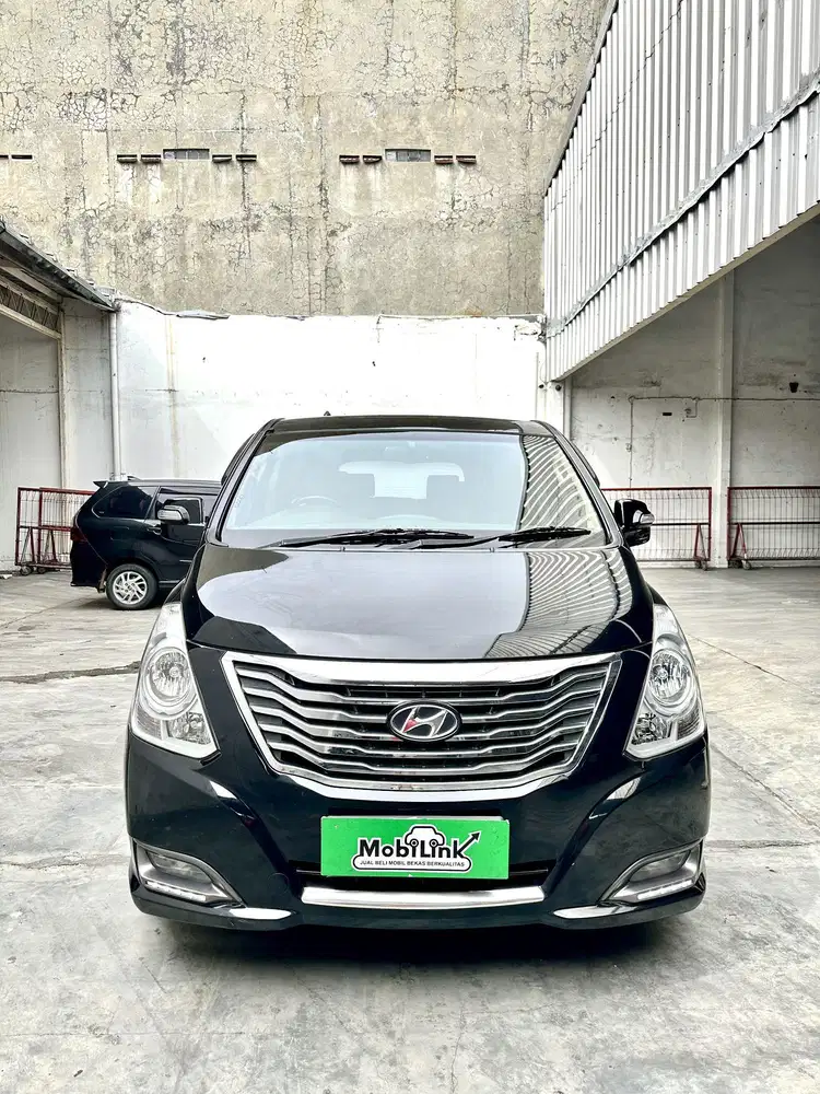 DP 800 RIBU SAJA, HYUNDAI H1 2.4 ROYALE BENSIN AT 2015