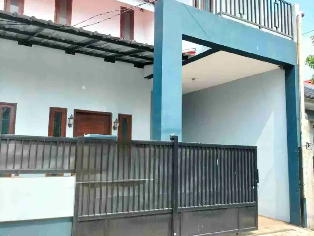 Dijual Cepat Rumah 2 Lantai Lokasi Strategis di Jakasampurna Kota Bekasi