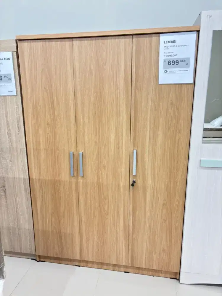 Lemari Maja minimalis