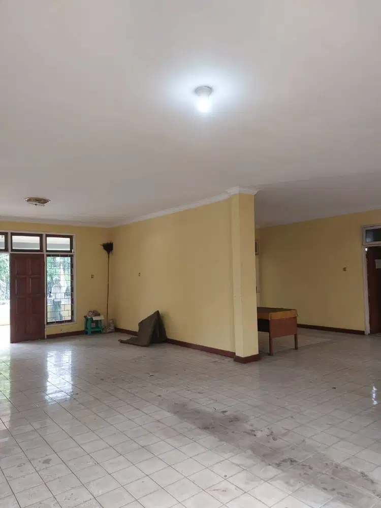 Ruang Usaha 2 Lantai Strategis di Mainroad Soekarno Hatta