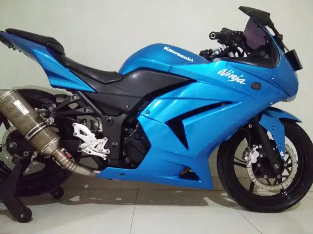 Dijual kawasaki ninja 250cc LIMITED EDITION