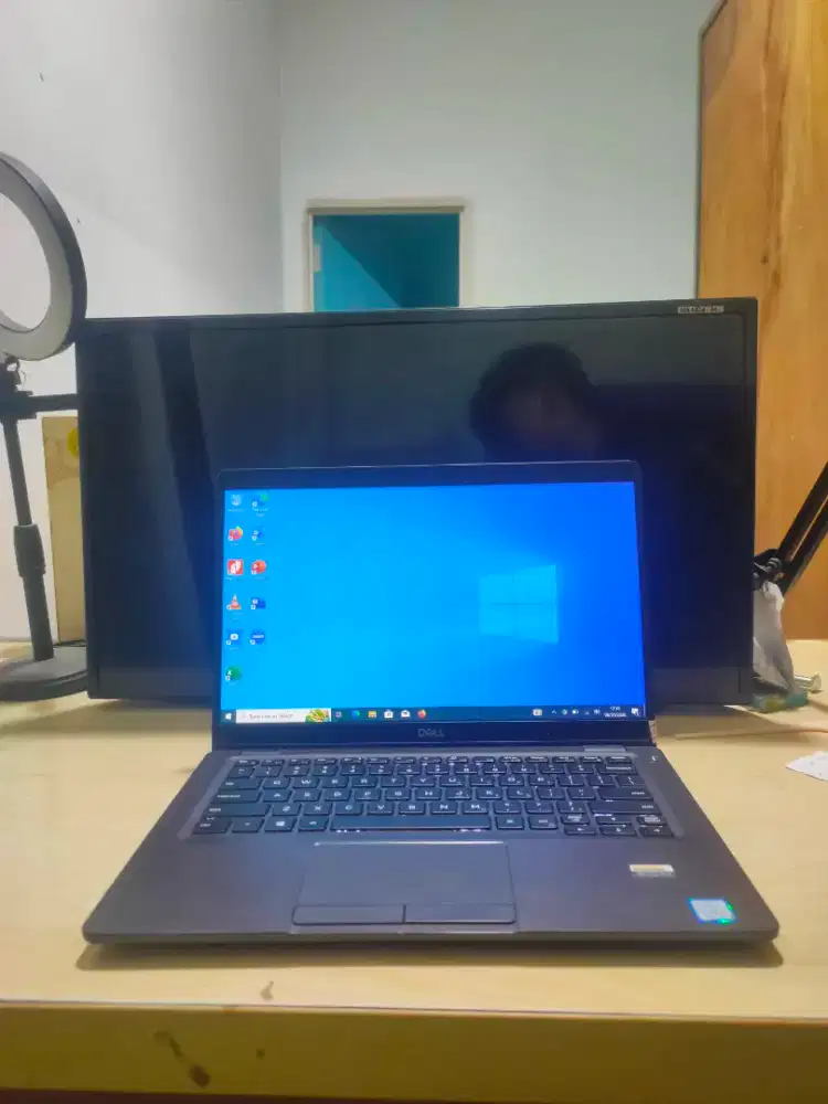 Laptop dell core i5 touchscreen keyboard backlight