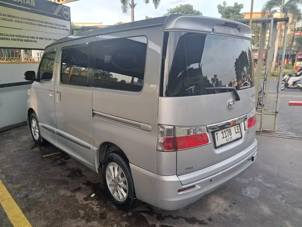 Daihatsu Luxio 2016 Bensin