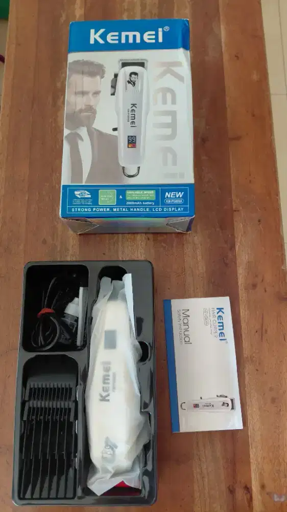 Kemei KM 809A Alat Cukur. Electric shaver.