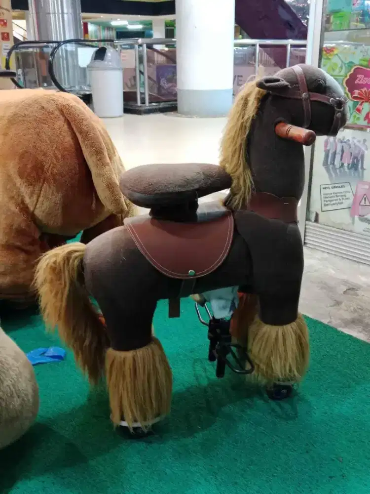 Kuda kudaan gowes genjot anak uk S