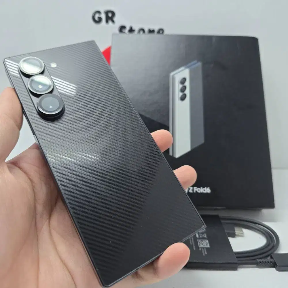 Samsung Galaxy Z Fold 6 Black Crafted 12/256 Fullset LIKE NEW
