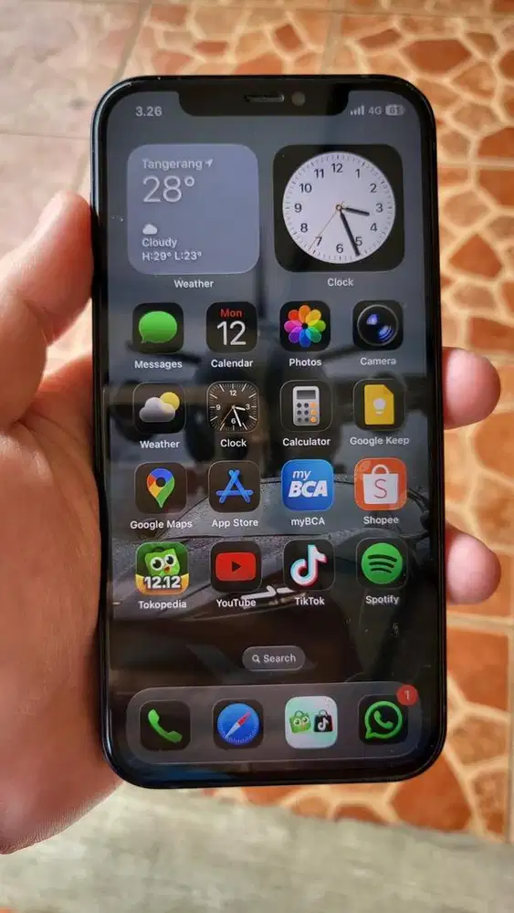 Iphone 12 64GB Mulus Hitam Eks Inter