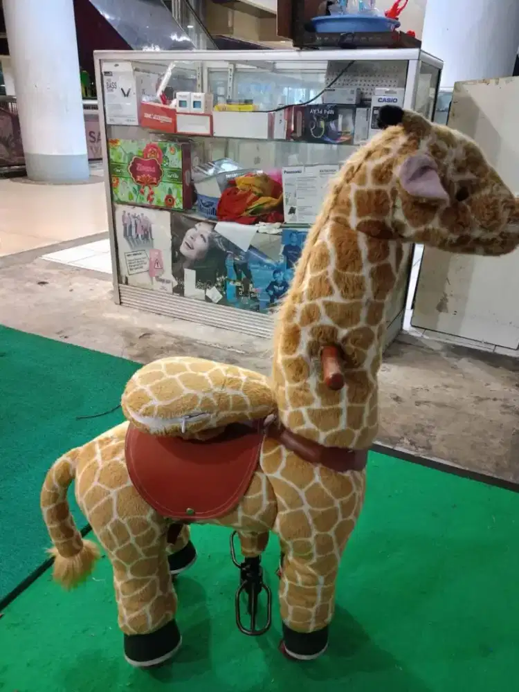 Kuda kudaan gowes genjot anak uk S