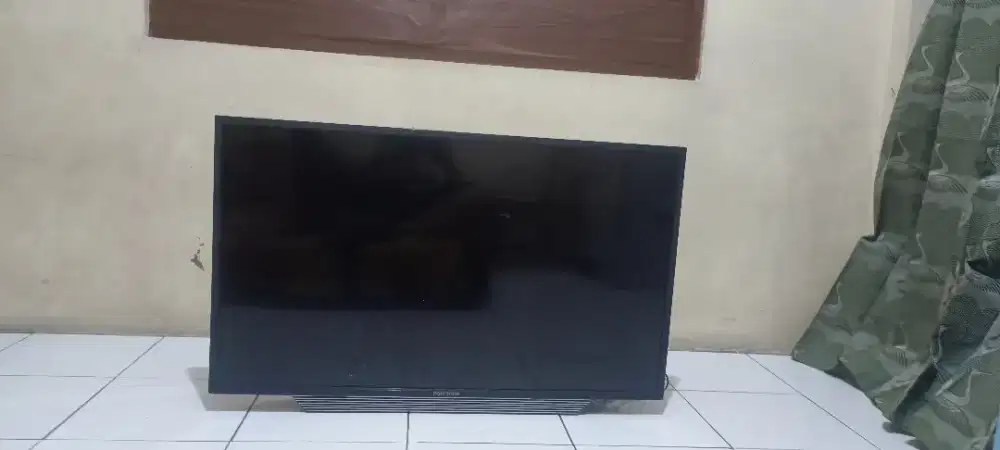 Tv Polytron 42/43 in lupa saya