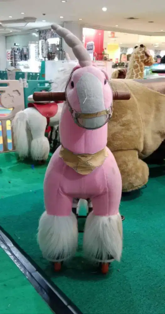 Kuda kudaan gowes genjot anak uk S