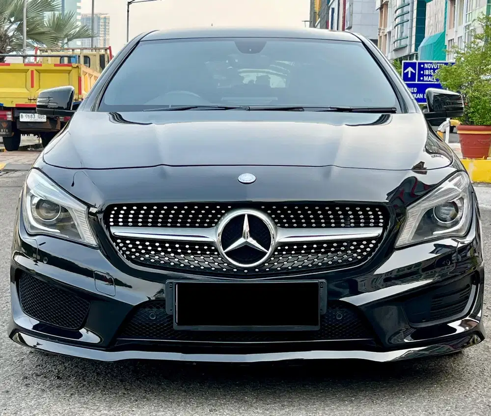 Mercedes Benz Mercy CLA200 CLA 200 AMG 2014 Antik Low KM Murah Bekas