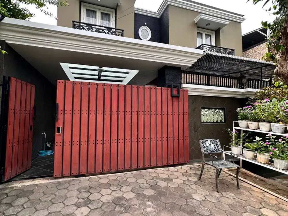 Rumah Mewah 3 Lantai Turun Harga di Cipinang Jakarta Timur