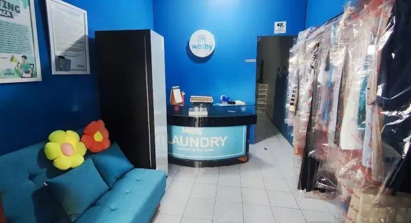 LOWONGAN STAF PRODUKSI & KURIR