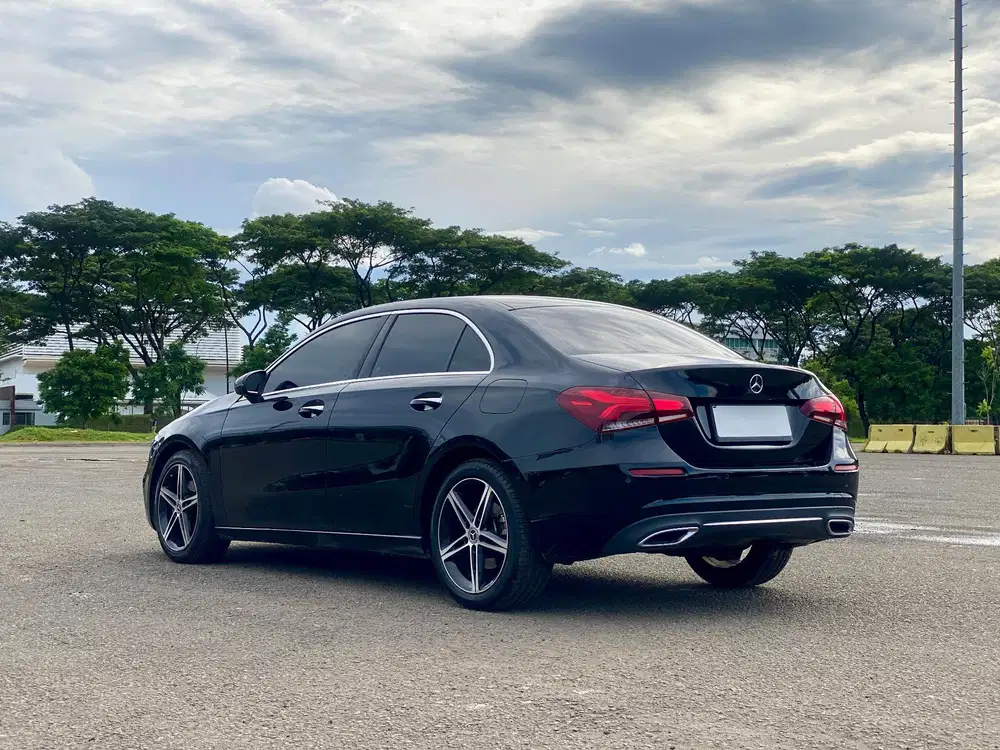 Mercedes Benz A200
V177 Progressive Line Sedan CKD 2022