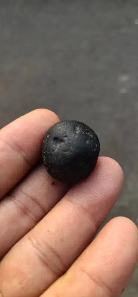 Black Satam Meteorite/Madeira Citrine Origin Bangka Belitung 11,47Gram