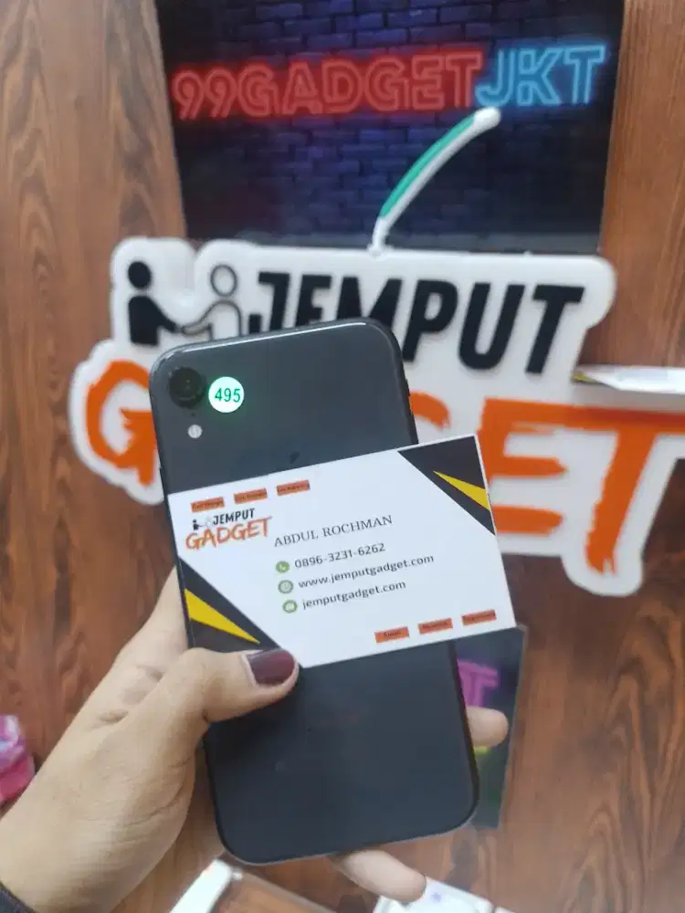 Iphone XR 64GB lengkap ibox