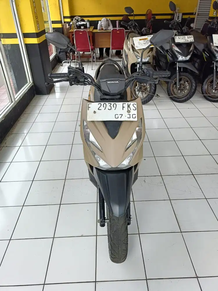 Dijual motor Honda Beat street 2025