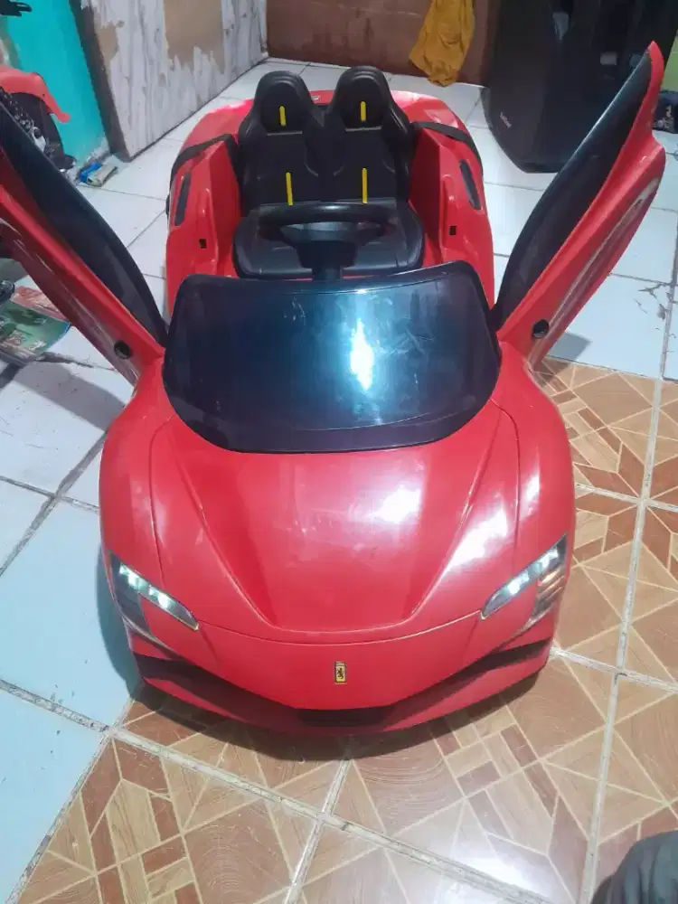 Mobilan aki 6volt lengkap remot, jakpus kemayoran, 700rb nego