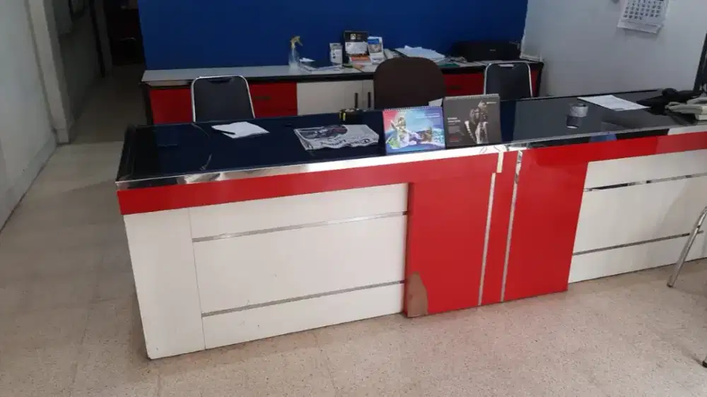 Meja customer/trima tamu