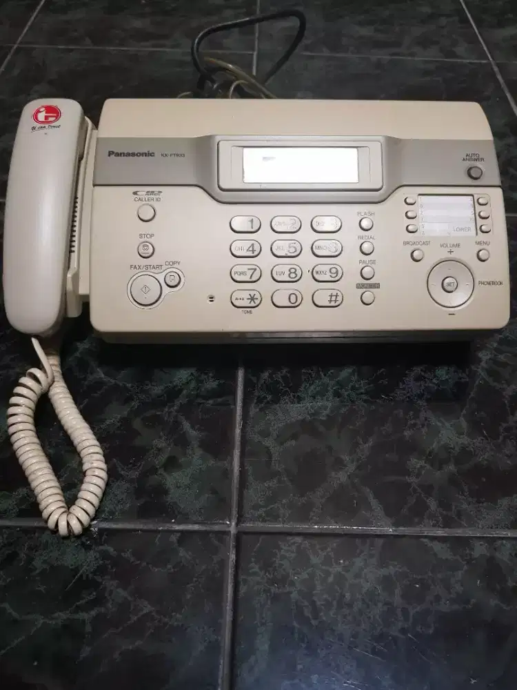 Faximili Panasonic KX-FT933