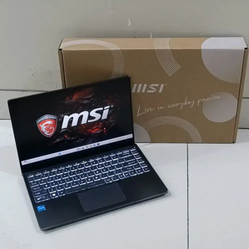 MSI MODERN B11MOU intel i3-1115G4 Ram 8GB SSD 256GB