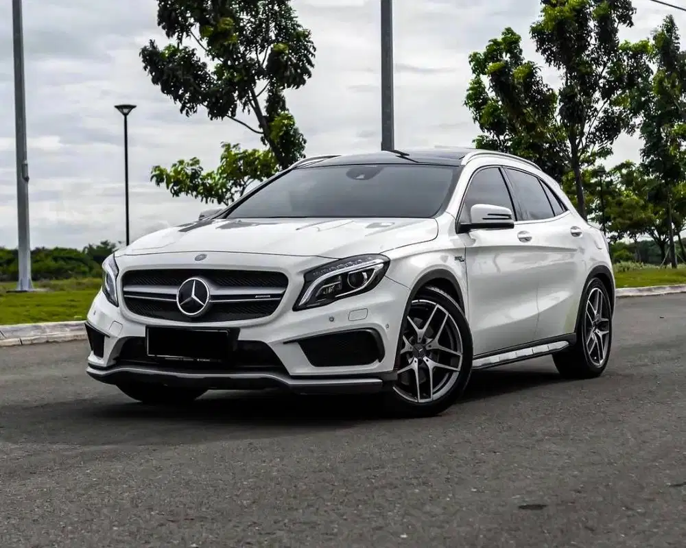 Mercedes Benz GLA45 AMG 2015 Putih White 2014 2016 dijual cepet Bu