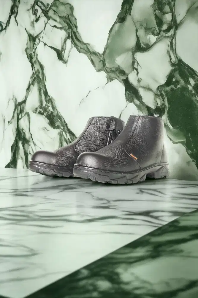 Signature Sepatu safety SNI pabrik Cilegon