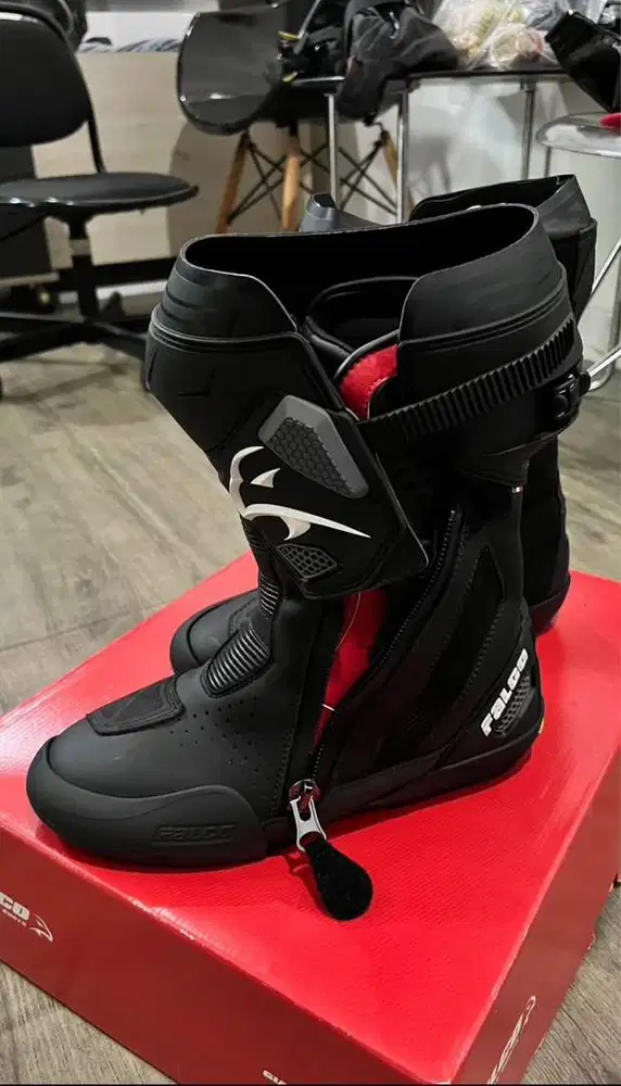 Sepatu Balap Motor Falco uk 42