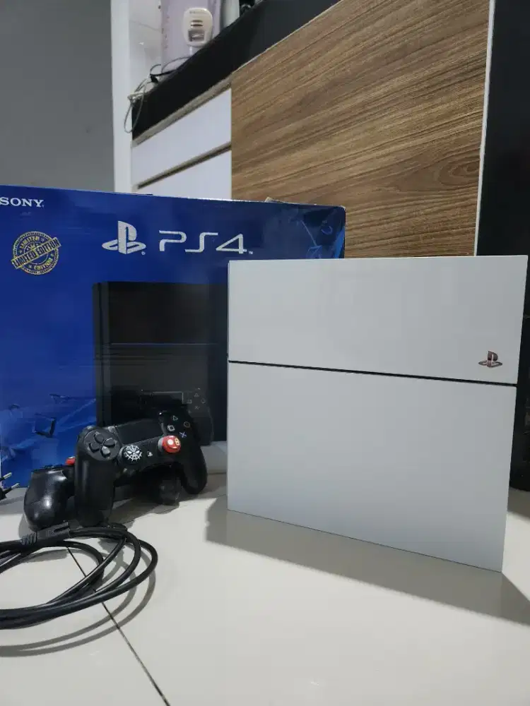 PS 4 (500Gb) Nego Game Banyak