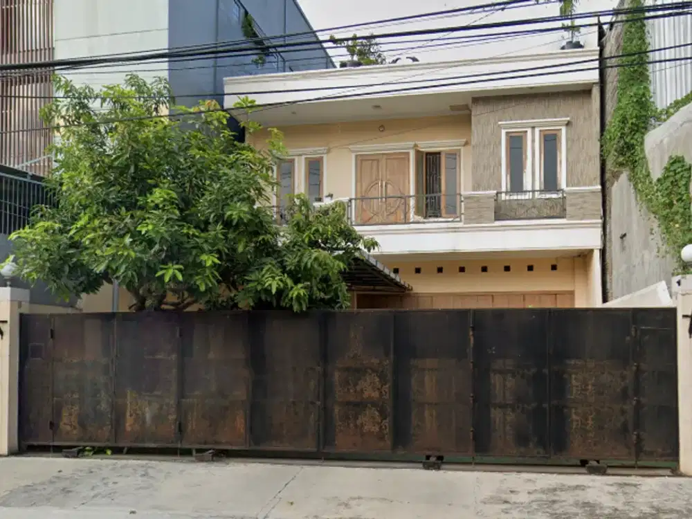 Rumah Kantor Jl Raya Suratmo Manyaran Lebar 10 Meter ada Rooftop