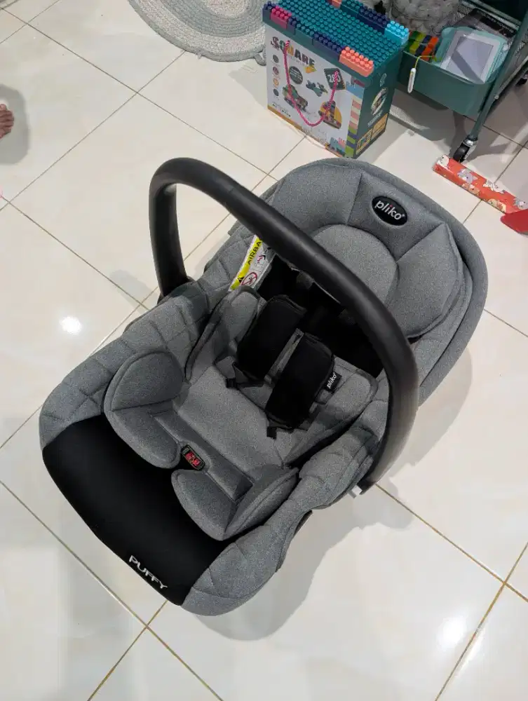 Car Seat Pliko Like New Grey