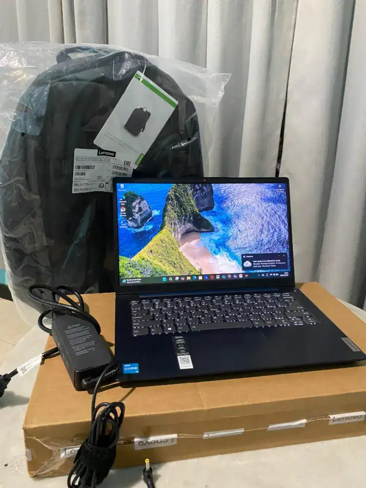 LENOVO IDEAPAD SLIM 3i 14IAU7 I3 1215 8GB 512SSD W11+0HS 14.0FHD