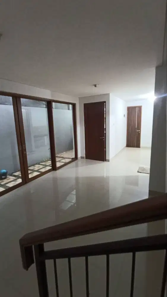 Dijual Cepat Rumah 2 Lantai Cluster Elite Buahbatu Square