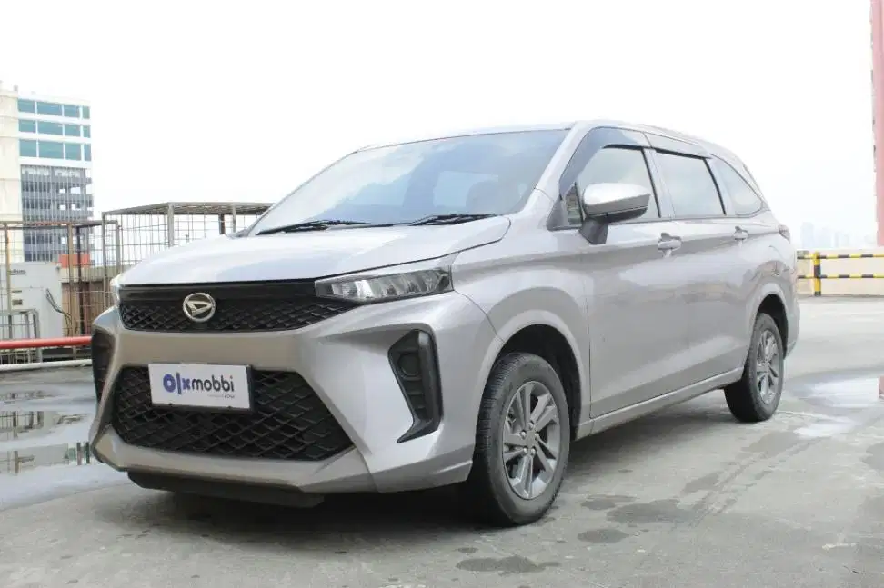 TDP 9,JT Daihatsu Xenia 1.3 X Bensin-MT Silver 2023