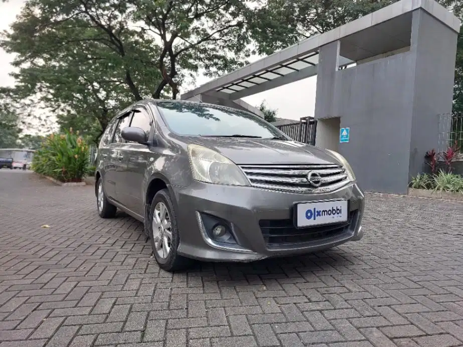 DP RENDAH Nissan Grand livina 1.5 SV Facelift Bensin-MT 2013 BMHS