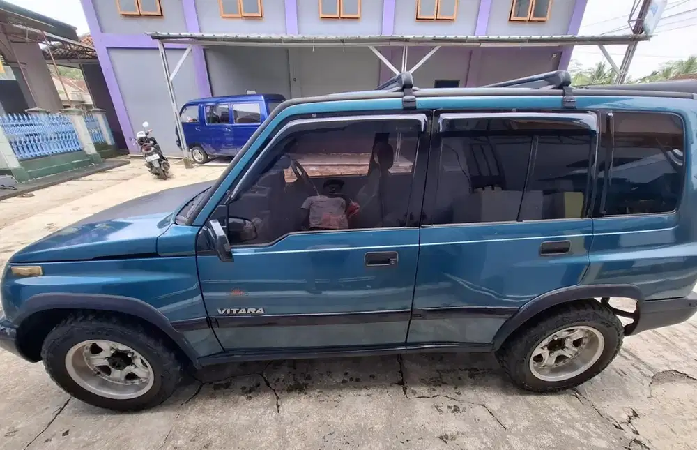 ISTIMEWA SEKAL ! Suzuki Vitara 4X4 manual Th 1994 1993