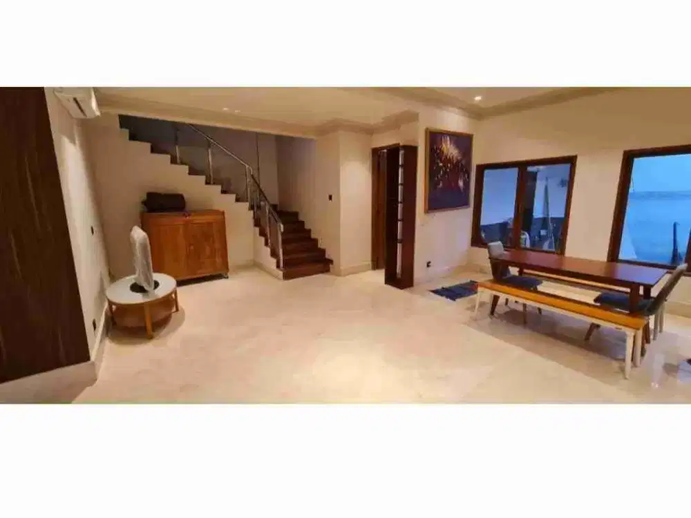 Dijual / Disewa  Rumah Jl. Rembang, Menteng