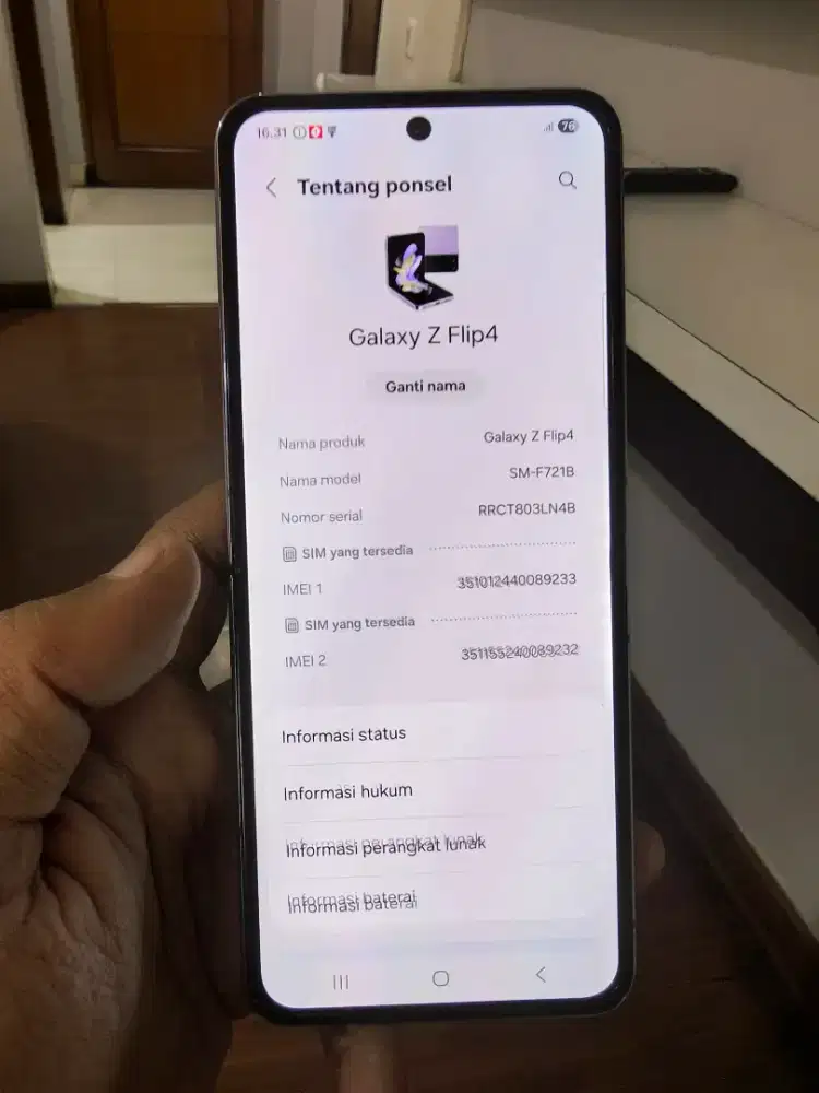 Samsung Galaxy Flip 4