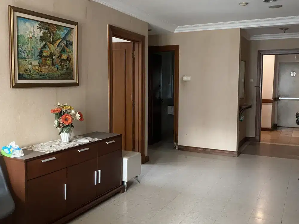 Puri Casablanka 3+1 Kamar Tidur, Strategis