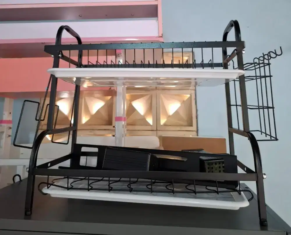 Rak piring dua tingkat