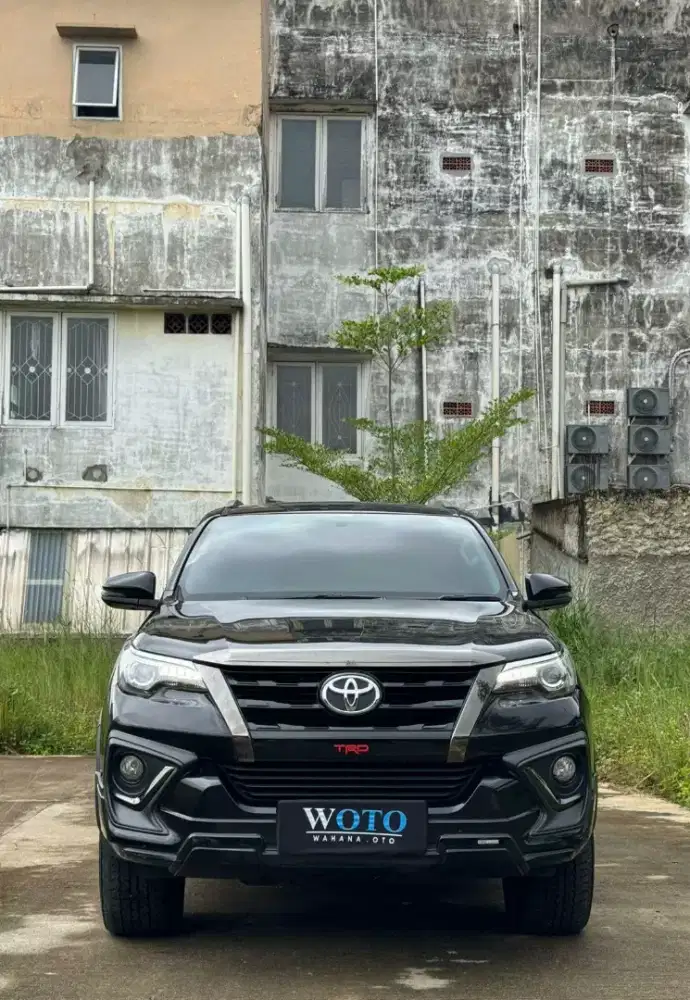 [DP 56jt ] Toyota Fortuner VRZ 2.4 TRD Sportivo 4x2 AT Diesel 2020