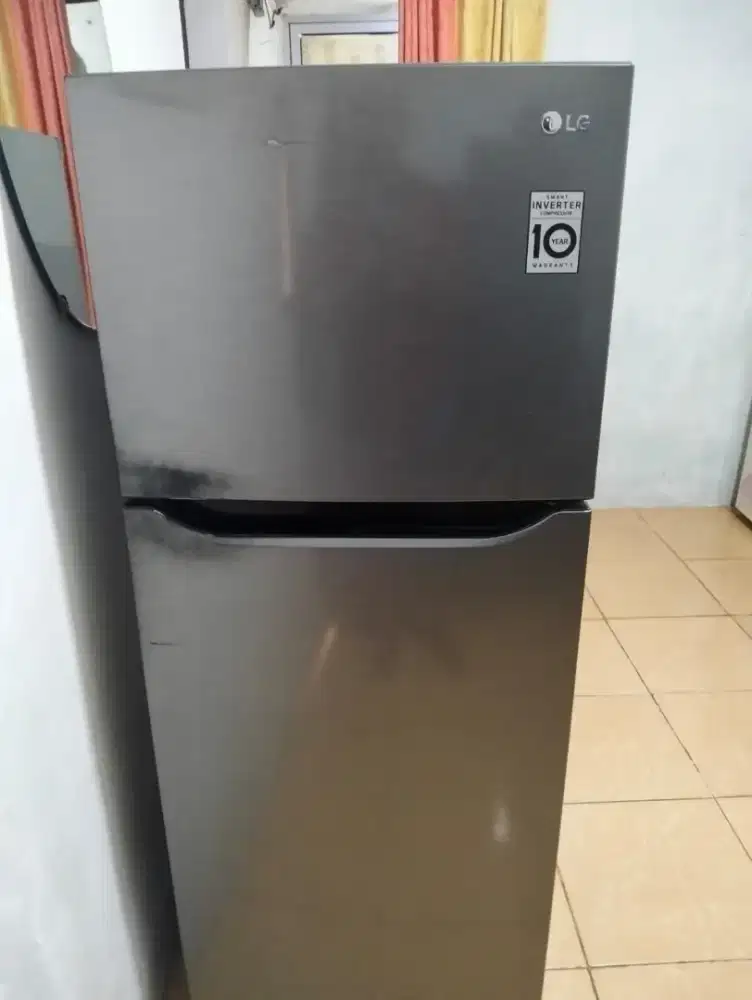 KULKAS 2 PINTU MERK LG