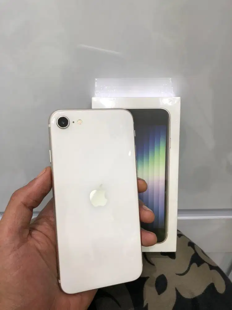 Iphone SE 3 ibox 64 GB fullset