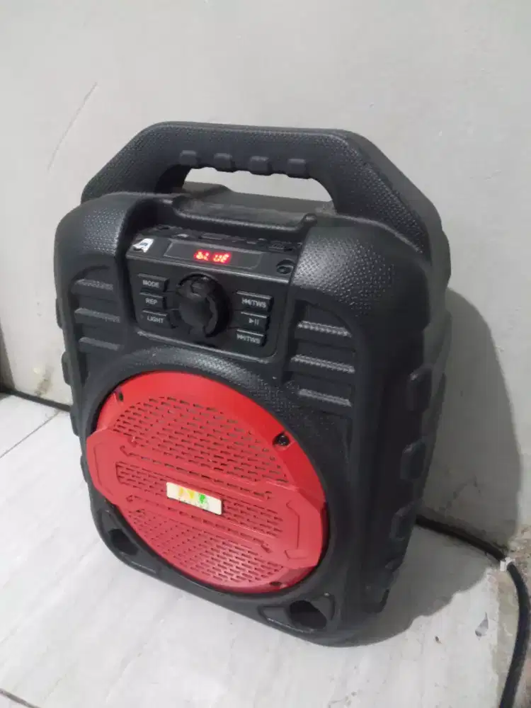 Speaker Bluetooth Tanaka