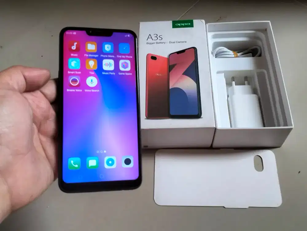 OPPO A3S RAM 4GB / 64GB 4G LTE Duos 6,2in Face iD Mulus BUTUH UANG