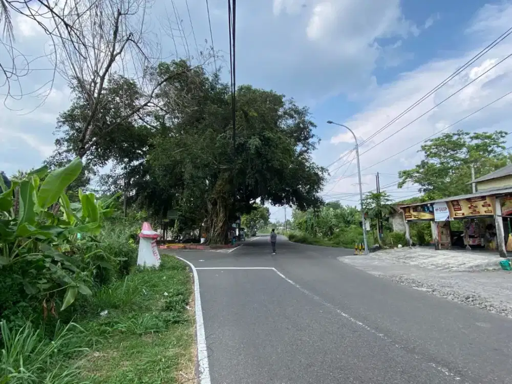 2 Lahan SHM Nyaman Buat Bangun Kos atau Villa di Utara dan Timur Jogja