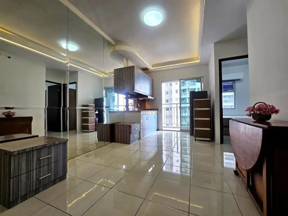 Dekat Soho Capital & Apl Tower, Disewakan 2Br Mediterania Garden Residence 2 Furnished Hadap Selatan Pool View, Area Podomoro City Jakarta Barat