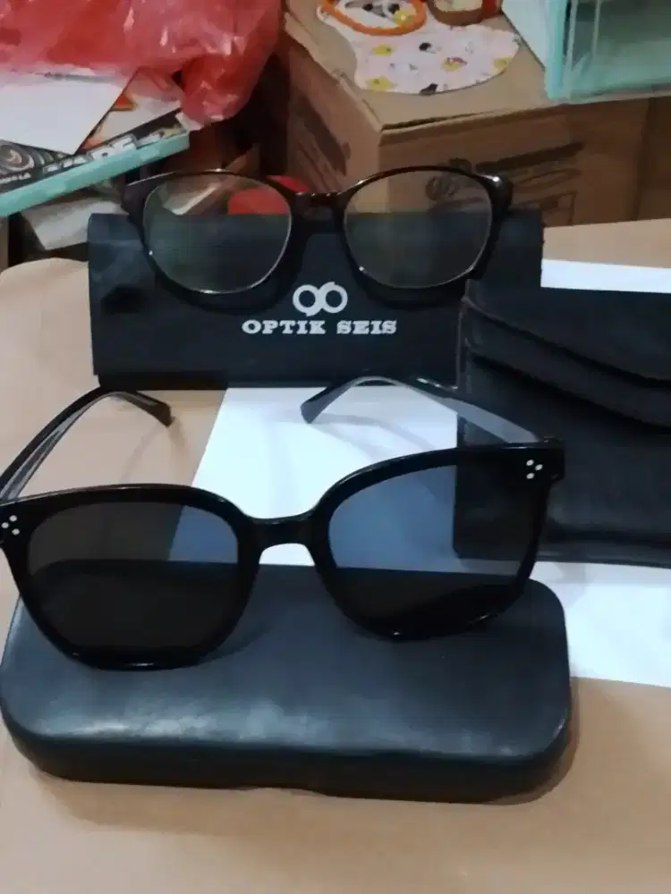 Kacamata dan DOMPET AMPLOP KULIT